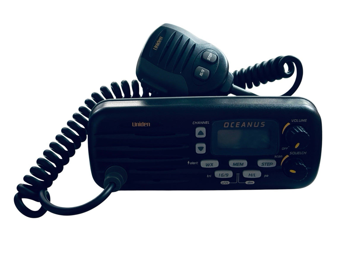 *Uniden Solara BK Compact VHF Marine Radio Model: OCEANUS-bk with Manual NEW