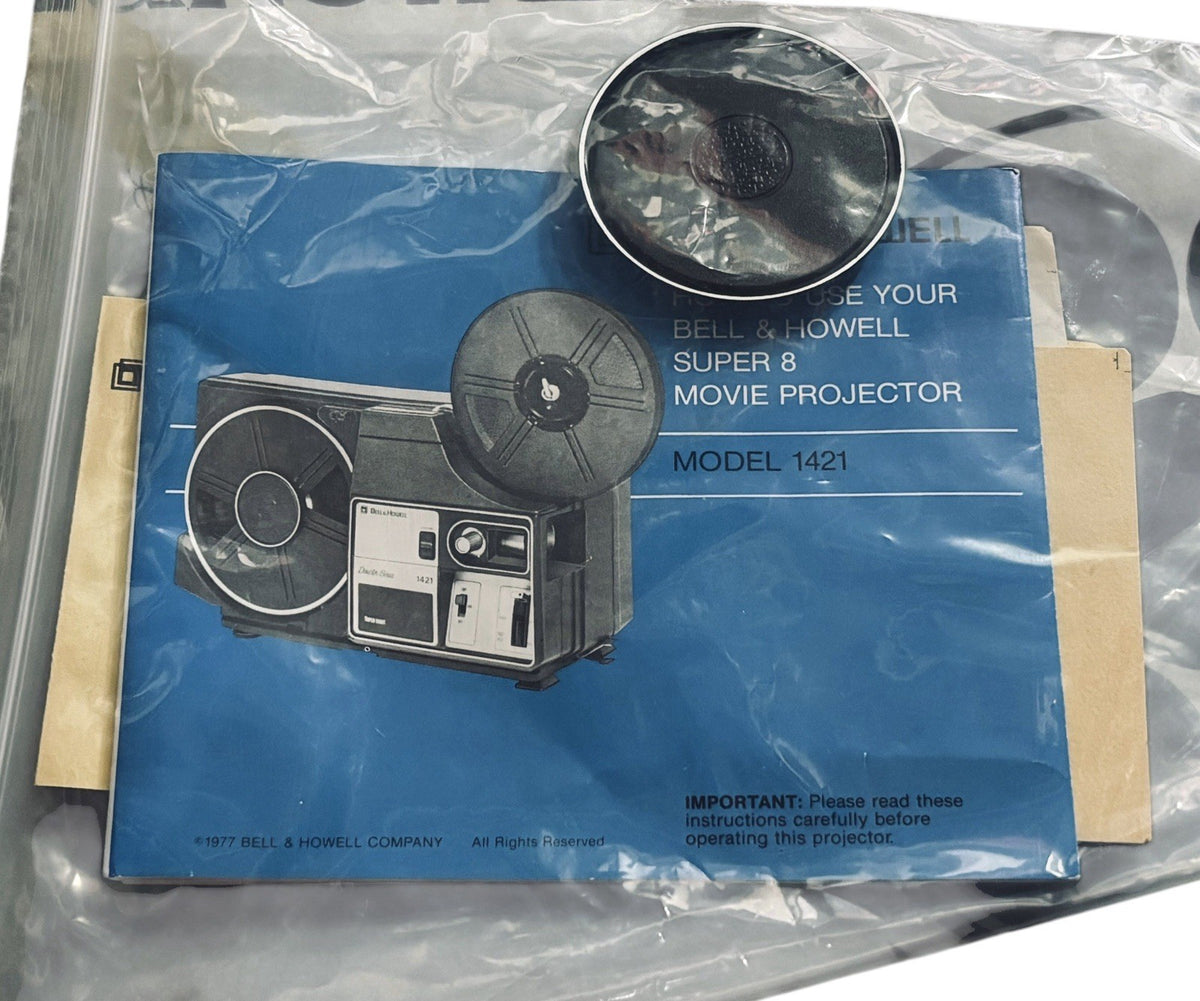Bell & Howell 1421 Dual 8 Movie Projector Director Series, Manual/Original Box