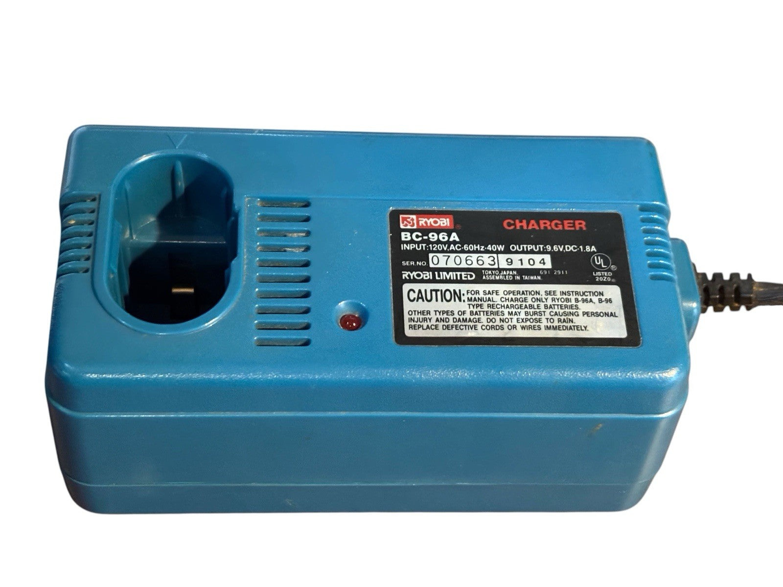 RYOBI CHARGER BC-96A - MADE IN JAPAN - WORKS GREAT - VERY GOOD CONDITION