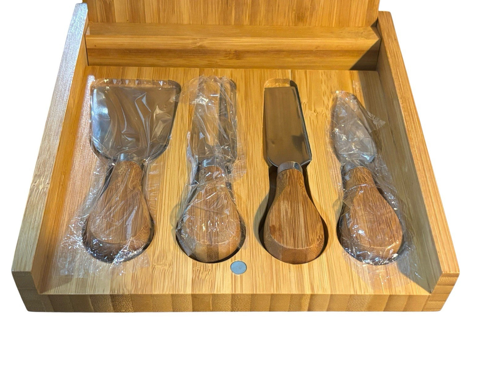 Cheese 4 Pc Utensil Hors D’Ouvres Set Bamboo Case With Box